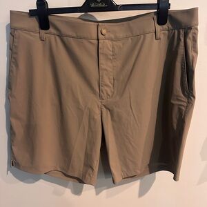 Rhone Commuter 7" Shorts Men's 38 Beige Khaki B605